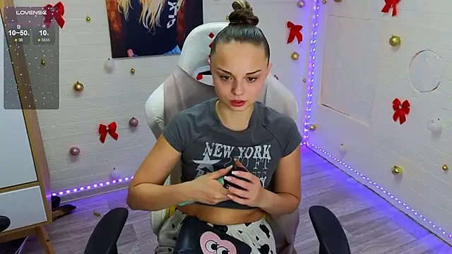 Misss Vikk online show from February 20, 3:23 pm