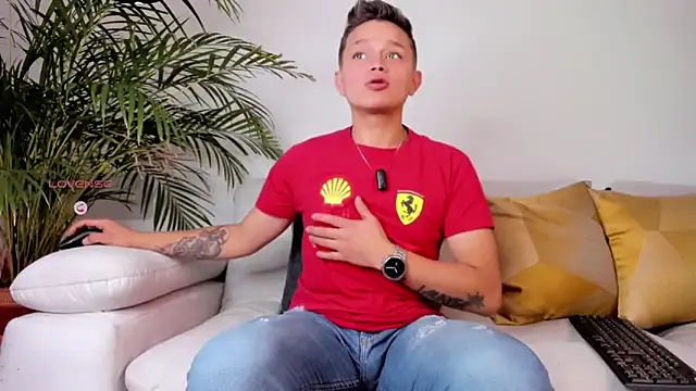 Snapshot of Tim_wolf chatting on February 20, 3:12 pm Tim wolf online show from February 20, 3:12 pm