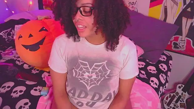 Snapshot of N1NT3NDH03 chatting on January 16, 7:28 am N1NT3NDH03 online show from January 16, 7:28 am