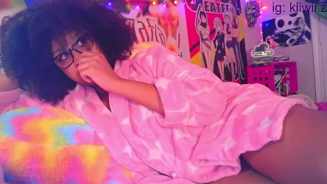 Snapshot of N1NT3NDH03 chatting on March 20, 3:56 am N1NT3NDH03 online show from March 20, 3:56 am