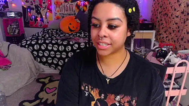 Snapshot of N1NT3NDH03 chatting on September 9, 3:17 am N1NT3NDH03 online show from September 9, 3:17 am