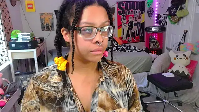 Snapshot of N1NT3NDH03 chatting on October 1, 1:39 pm N1NT3NDH03 online show from October 1, 1:39 pm