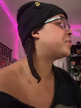 N1NT3NDH03 online show from January 7, 4:59 am