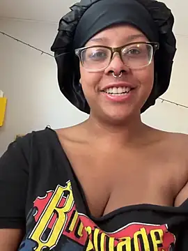 N1NT3NDH03 online show from March 27, 3:56 pm