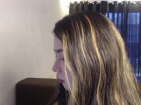 Snapshot of Urbabygirl_jenny chatting on June 11, 3:26 am Urbabygirl jenny online show from June 11, 3:26 am