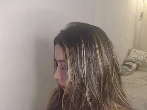 Snapshot of Urbabygirl_jenny chatting on July 21, 10:50 am Urbabygirl jenny online show from July 21, 10:50 am