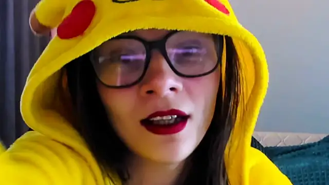 Snapshot of MollyLollipop chatting on September 19, 4:14 am MollyLollipop online show from September 19, 4:14 am