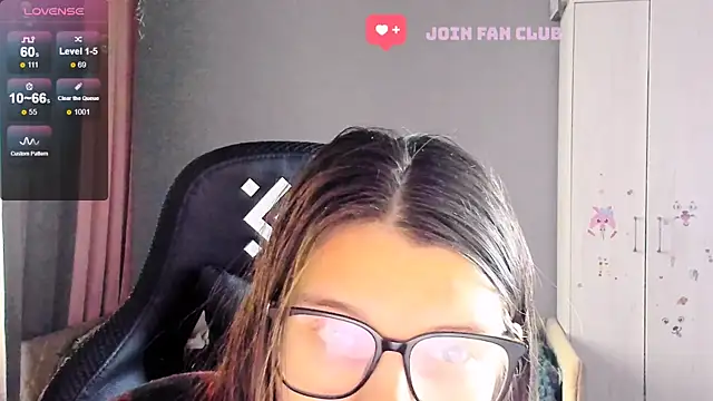 Snapshot of MollyLollipop chatting on September 29, 4:50 am MollyLollipop online show from September 29, 4:50 am