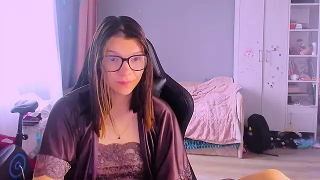 MollyLollipop online show from May 29, 4:43 am