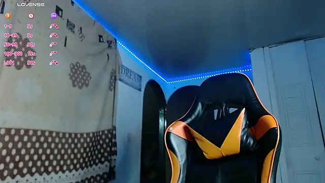 Snapshot of Adam_Hudsond chatting on November 25, 12:54 am Adam Hudsond online show from November 25, 12:54 am