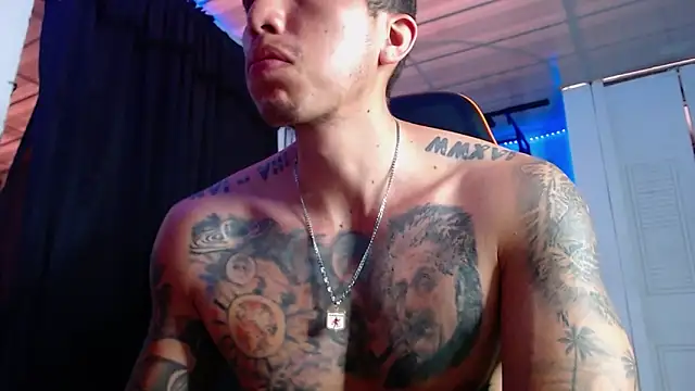 Adam Hudsond online show from June 2, 8:44 pm