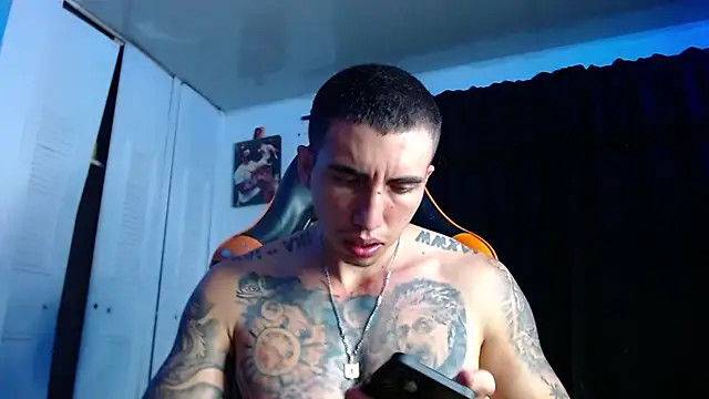 Adam Hudsond online show from July 18, 11:52 pm