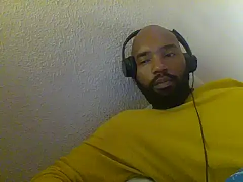 KAYBEEDEFREAK online show from December 29, 7:50 am