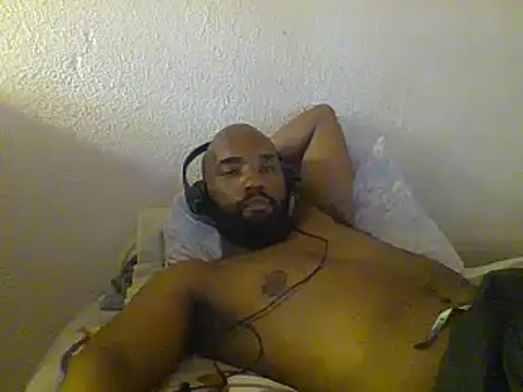 KAYBEEDEFREAK online show from February 5, 11:34 am