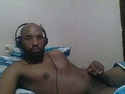KAYBEEDEFREAK online show from February 15, 9:26 pm
