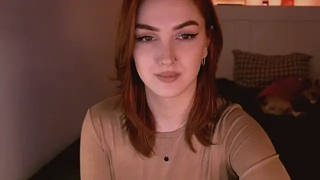 Snapshot of LilyFarey chatting on December 6, 9:35 pm LilyFarey online show from December 6, 9:35 pm