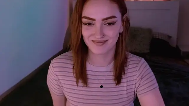 Snapshot of LilyFarey chatting on December 20, 5:51 pm LilyFarey online show from December 20, 5:51 pm