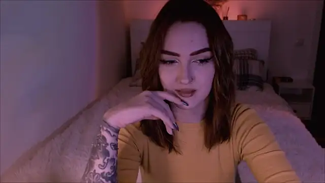 Snapshot of LilyFarey chatting on January 15, 7:23 pm LilyFarey online show from January 15, 7:23 pm