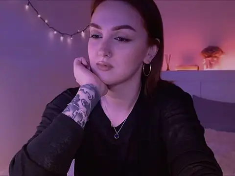 Snapshot of LilyFarey chatting on January 31, 10:31 pm LilyFarey online show from January 31, 10:31 pm