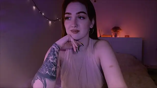Snapshot of LilyFarey chatting on March 3, 8:00 pm LilyFarey online show from March 3, 8:00 pm