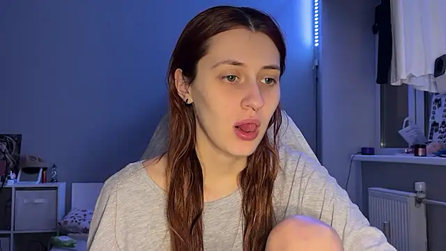 Uniarten online show from October 28, 6:10 pm