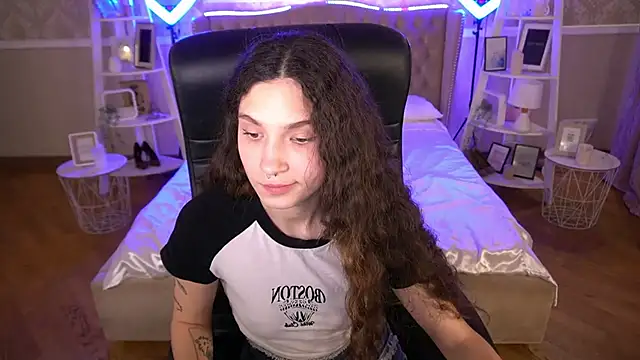 BabyFlowerr online show from January 9, 2:33 am