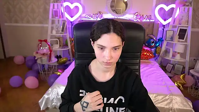 BabyFlowerr online show from February 8, 5:29 am