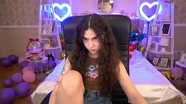 BabyFlowerr online show from February 11, 5:05 am