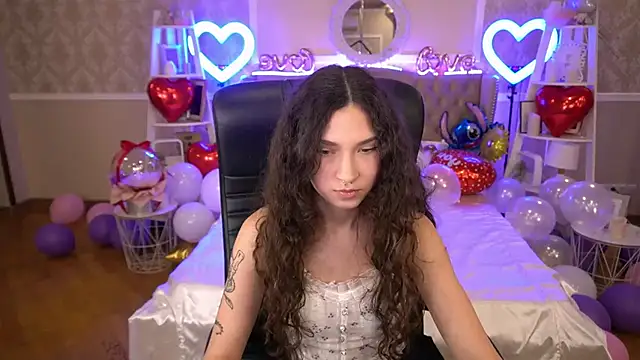 BabyFlowerr online show from February 12, 8:07 pm