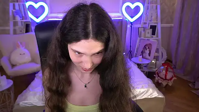 BabyFlowerr online show from March 14, 11:00 pm