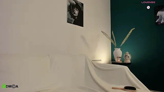 Kylie Desire online show from March 4, 2:38 am