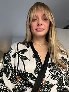 Kylie Desire online show from November 4, 4:33 am