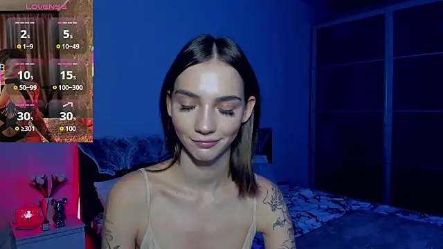 Snapshot of SophieCatty chatting on November 2, 11:40 pm SophieCatty online show from November 2, 11:40 pm