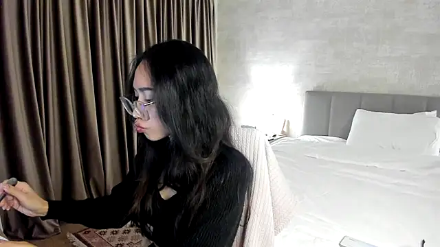 itsyourcassie online show from December 16, 3:08 am