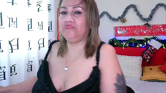yayita mature online show from December 25, 3:06 pm