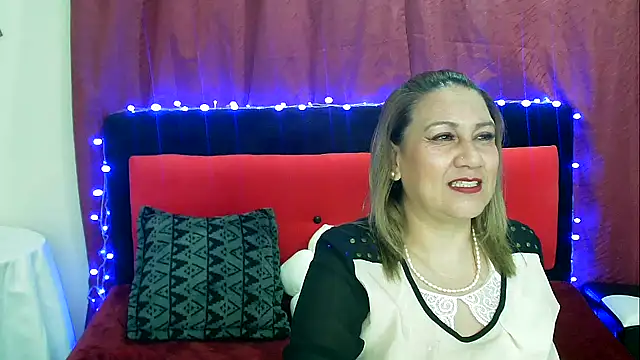 yayita mature online show from January 6, 1:41 pm