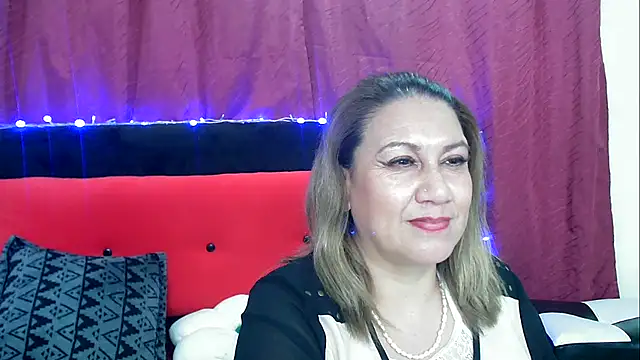 yayita mature online show from January 6, 4:44 pm
