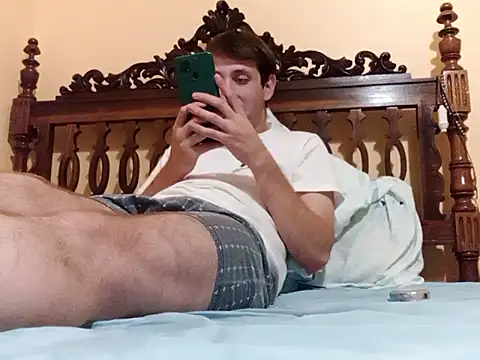 Snapshot of White_rabbit_ chatting on September 21, 9:16 pm White rabbit online show from September 21, 9:16 pm