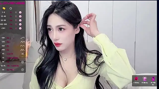 uuxiaocai online show from March 23, 12:20 pm