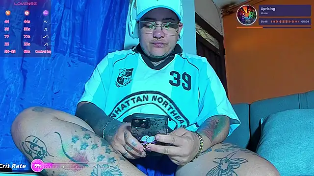 Snapshot of Techno_420_ chatting on October 22, 7:13 pm Techno 420  online show from October 22, 7:13 pm