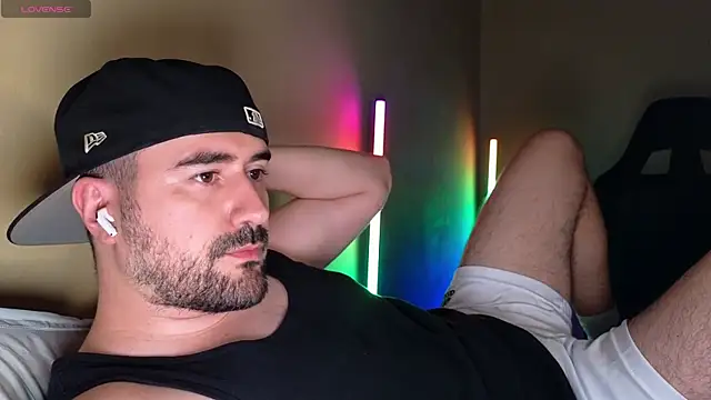 DominantTheo online show from March 31, 3:30 am