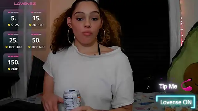 sapphirestorm8 online show from October 19, 12:22 am