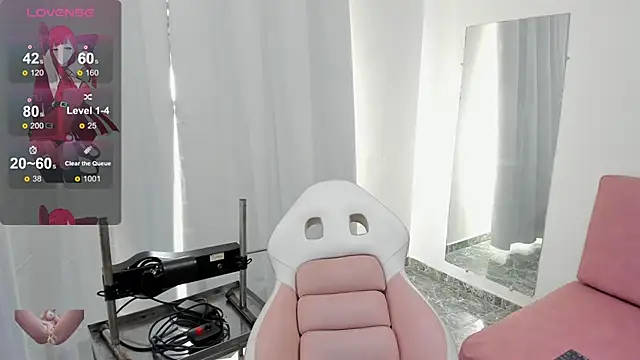 Adele LatinLady online show from February 5, 8:35 pm