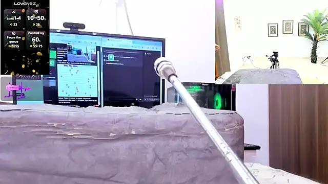 Paulina Davis  online show from September 21, 9:49 pm