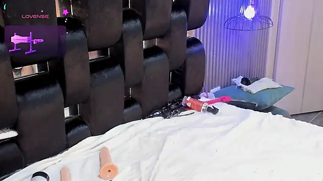 Snapshot of levana1 chatting on September 27, 3:17 pm levana1 online show from September 27, 3:17 pm