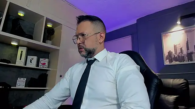 MrFrank tattoo online show from November 22, 12:15 pm