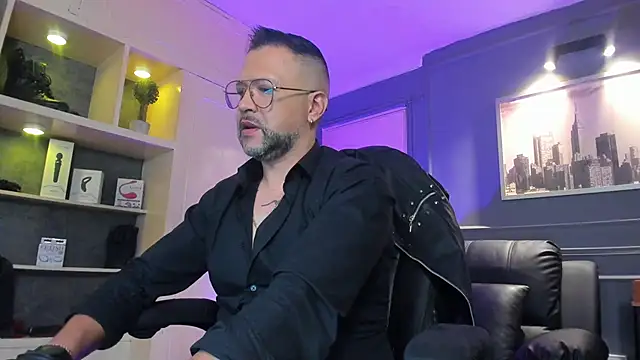 MrFrank tattoo online show from December 20, 11:28 am