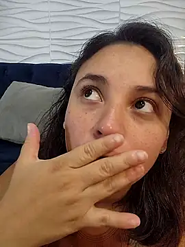 LizzRouse online show from March 15, 1:17 pm