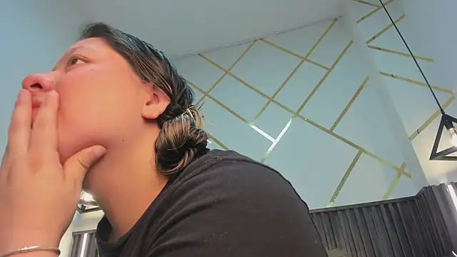  rebecca1 online show from February 5, 12:37 am