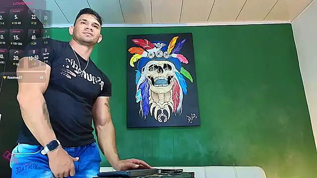 Snapshot of GendersonFit chatting on March 25, 8:48 pm GendersonFit online show from March 25, 8:48 pm